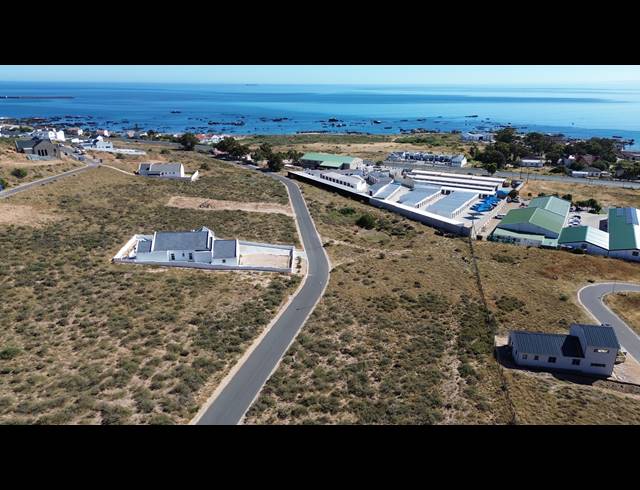 844M² VACANT LAND FOR SALE IN BRITANNICA HEIGHTS